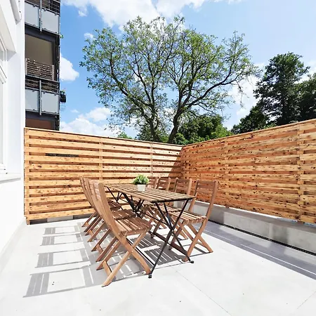 Tolstov - 3 - Kitchen - Dining - Terrace - 25 Min To Messe Dus