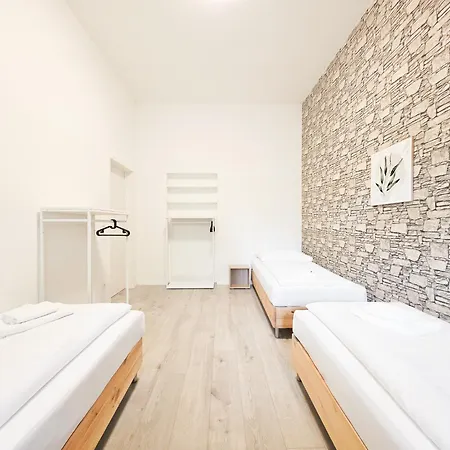 Tolstov - 3 - Kitchen - Dining - Terrace - 25 Min To Messe Dus *