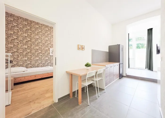 Lejlighed Tolstov - 3 - Kitchen - Dining - Terrace - 25 Min To Messe Dus *