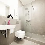 Daire Tolstov - 3 - Kitchen - Dining - Terrace - 25 Min To Messe Dus Düsseldorf