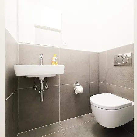 Tolstov - 3 - Kitchen - Dining - Terrace - 25 Min To Messe Dus Düsseldorf