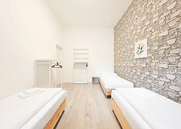 Tolstov - 3 - Kitchen - Dining - Terrace - 25 Min To Messe Dus *